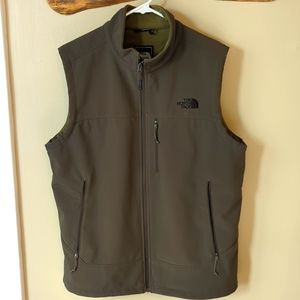The North Face Men's Large Softshell, Fleece Lined Vest